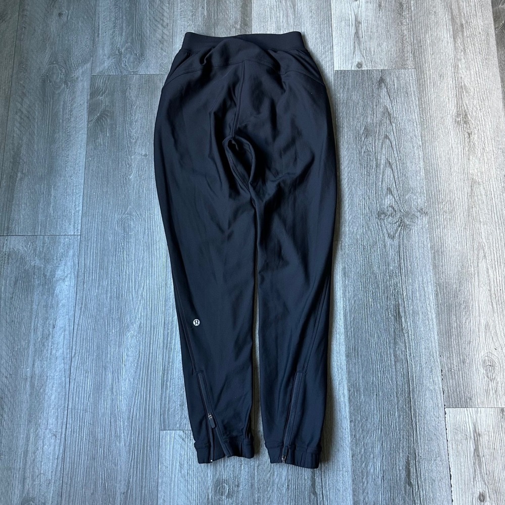 Lululemon Black Dance Studio Joggers Pants Size 0 Zip Pockets